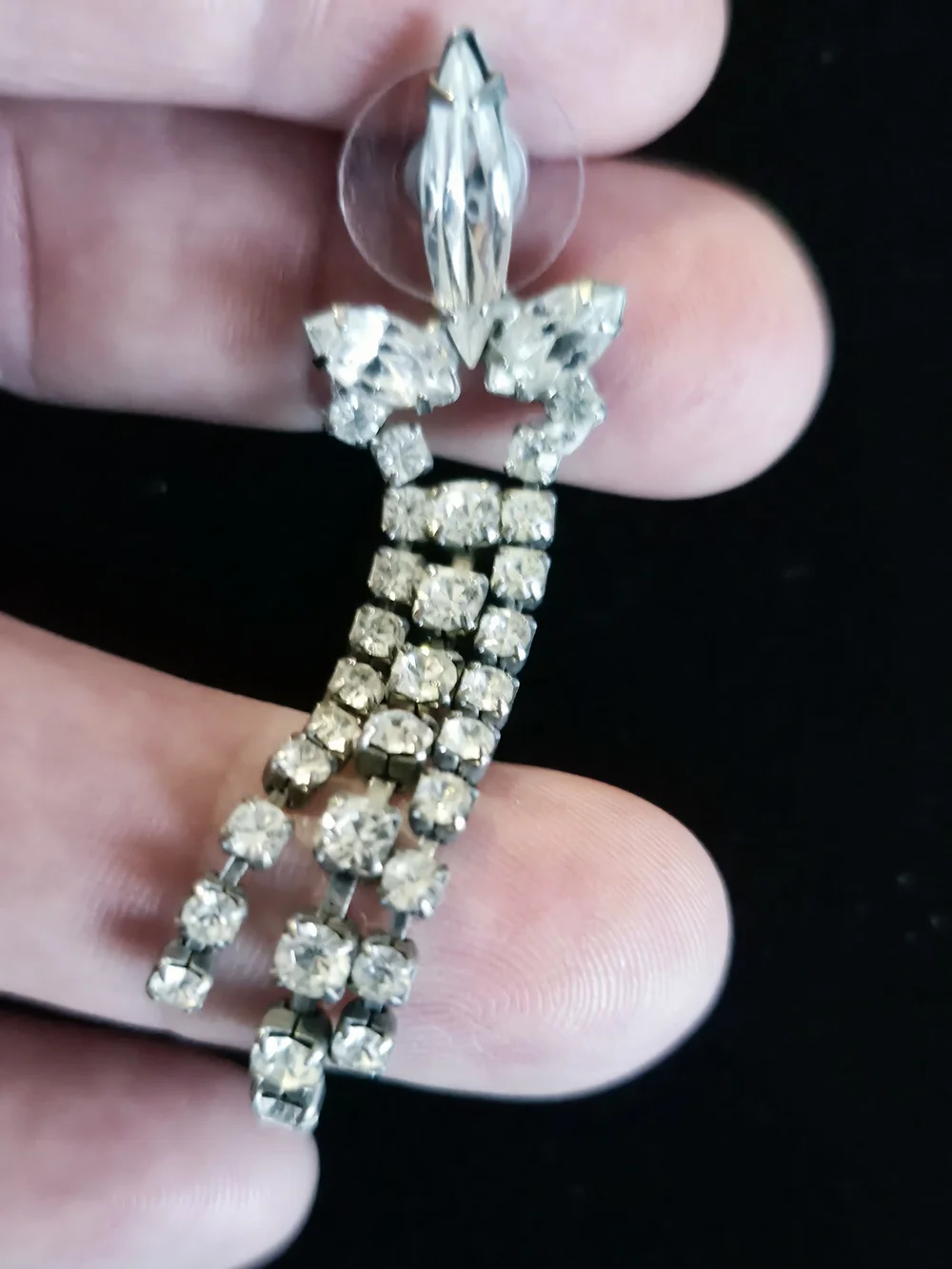 Source Unknown sparkling rhinestone
